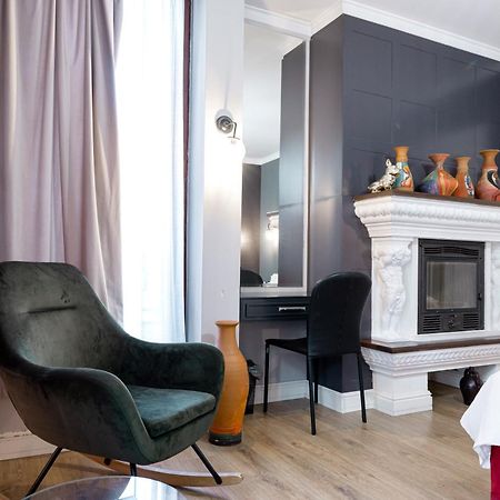 Boutique Hotel Whisky Tirana Bagian luar foto