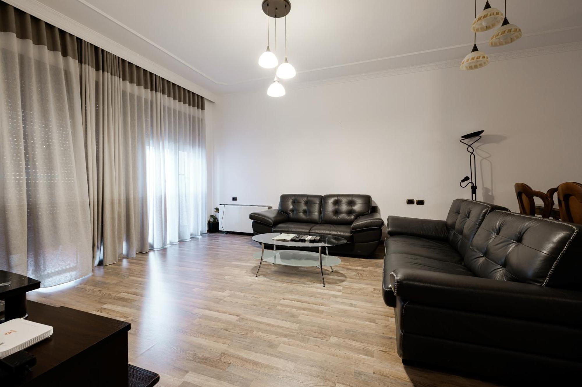 Boutique Hotel Whisky Tirana Ruang foto
