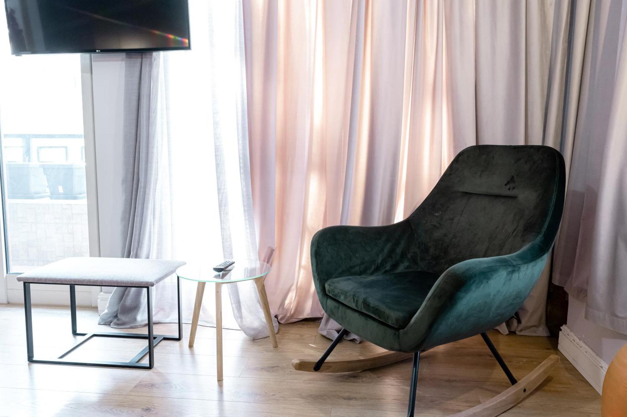 Boutique Hotel Whisky Tirana Bagian luar foto