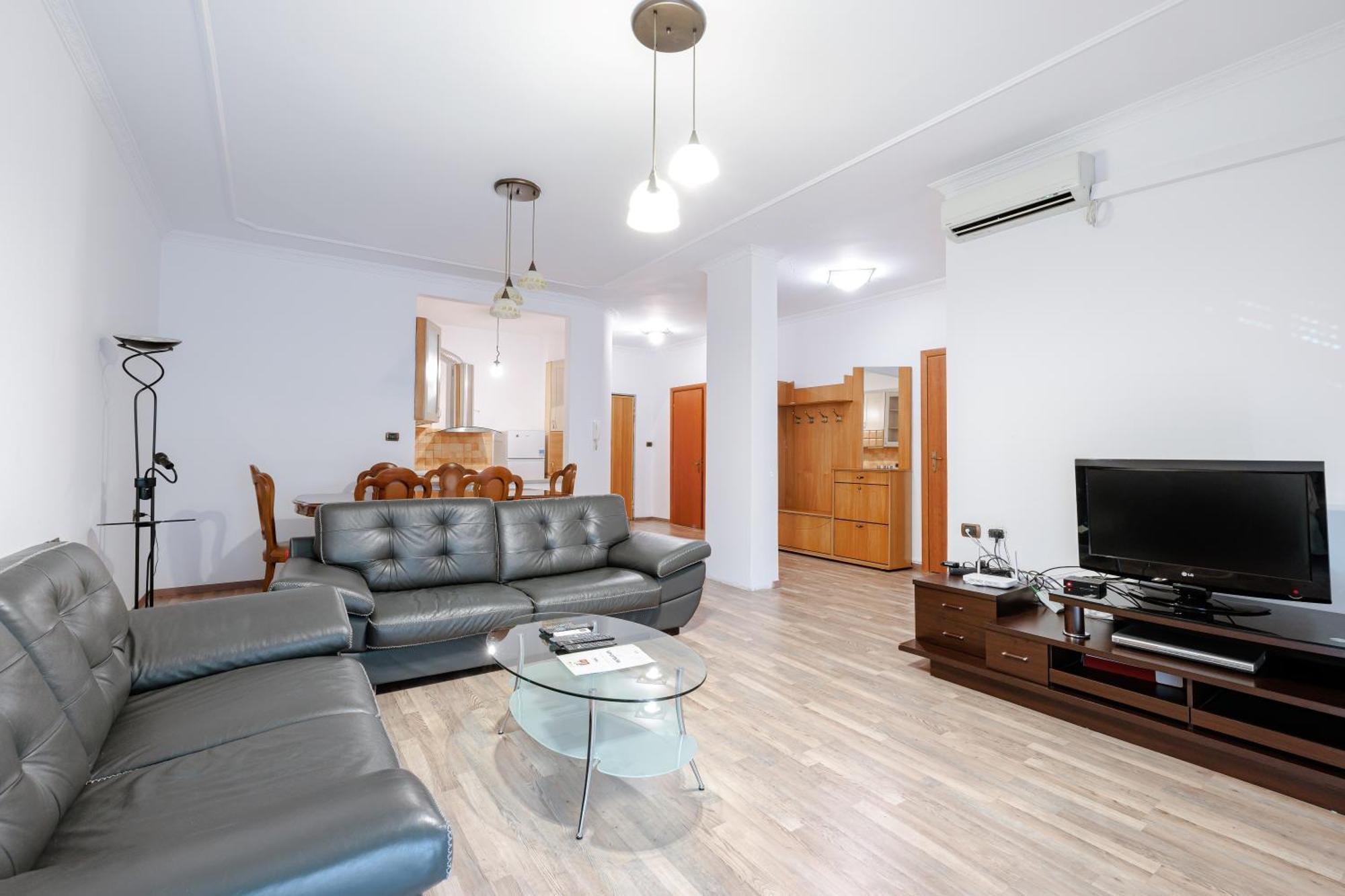 Boutique Hotel Whisky Tirana Ruang foto