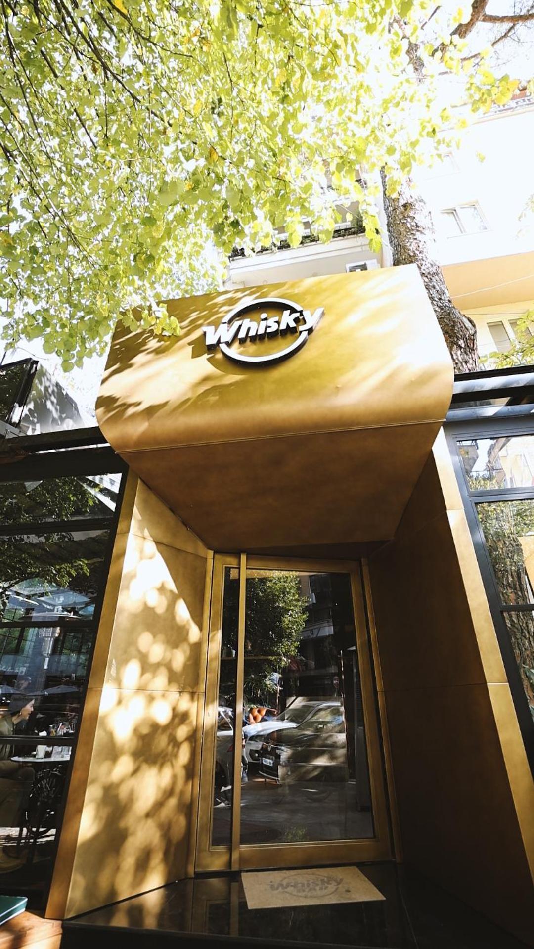 Boutique Hotel Whisky Tirana Bagian luar foto
