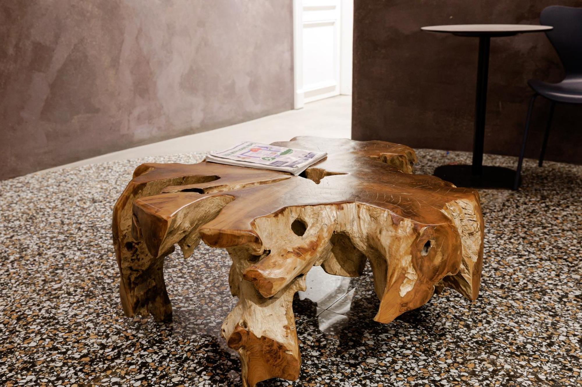 Boutique Hotel Whisky Tirana Bagian luar foto
