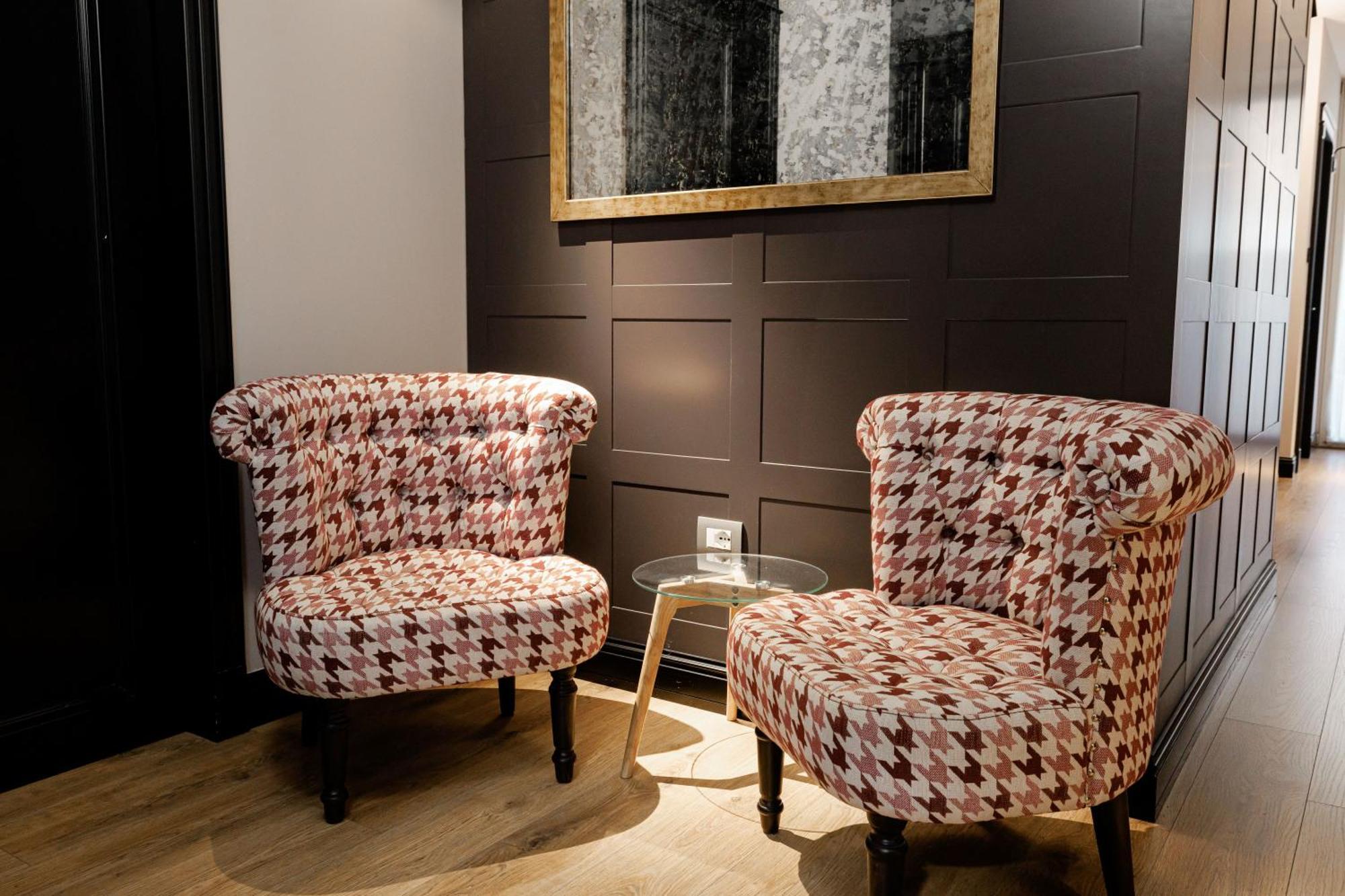 Boutique Hotel Whisky Tirana Bagian luar foto